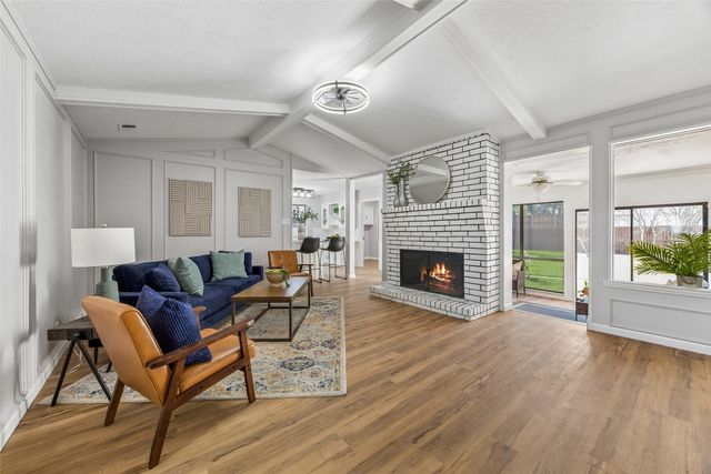 9320 Whitehurst Drive, Dallas, TX 75243