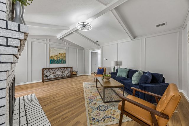 9320 Whitehurst Drive, Dallas, TX 75243