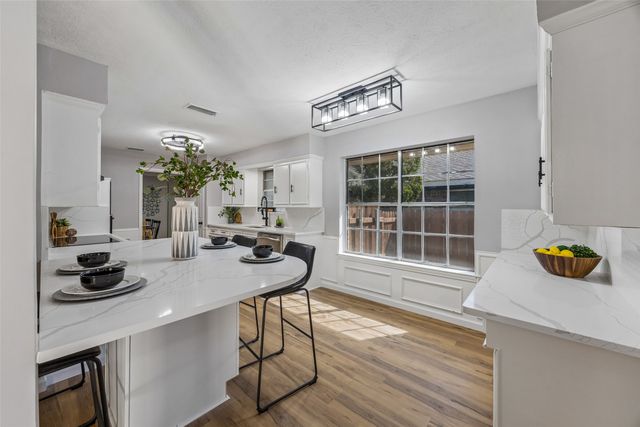 9320 Whitehurst Drive, Dallas, TX 75243