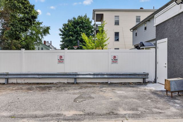 61 Franklin St, Lynn, MA 01902