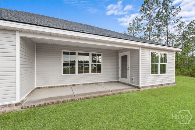 668 Belfast Loop, Ellabell, GA 31308