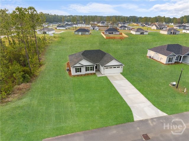 668 Belfast Loop, Ellabell, GA 31308
