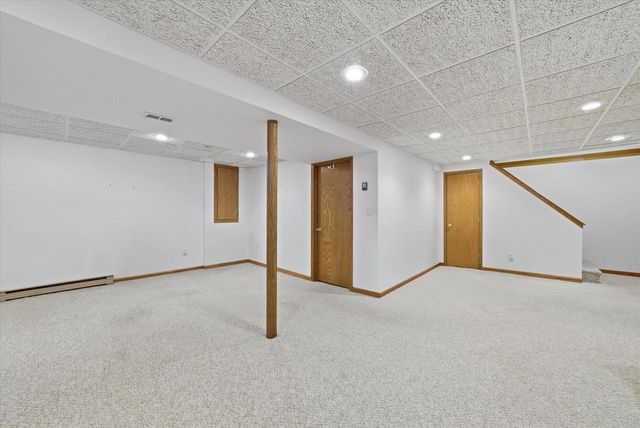 424 E Norport DRIVE, Port Washington, WI 53074
