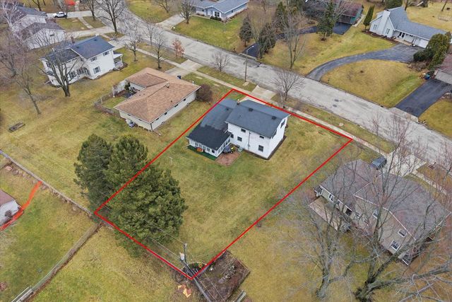 424 E Norport DRIVE, Port Washington, WI 53074