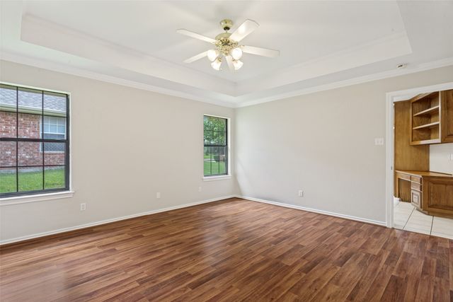 1213 Downwood Drive, Burleson, TX 76028
