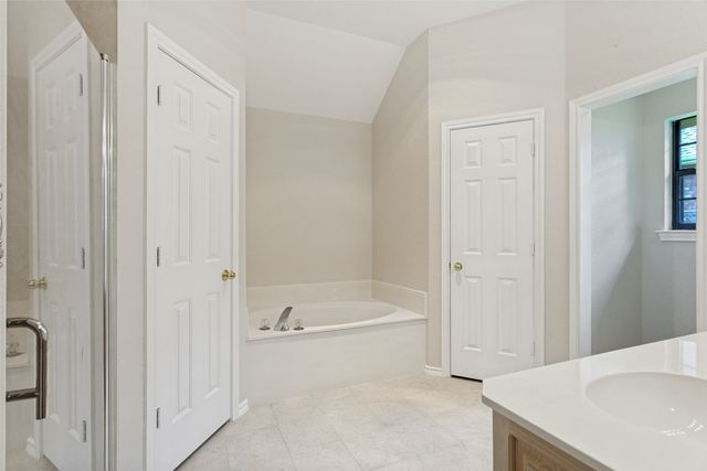 1213 Downwood Drive, Burleson, TX 76028