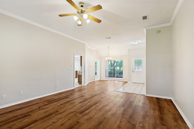 1213 Downwood Drive, Burleson, TX 76028
