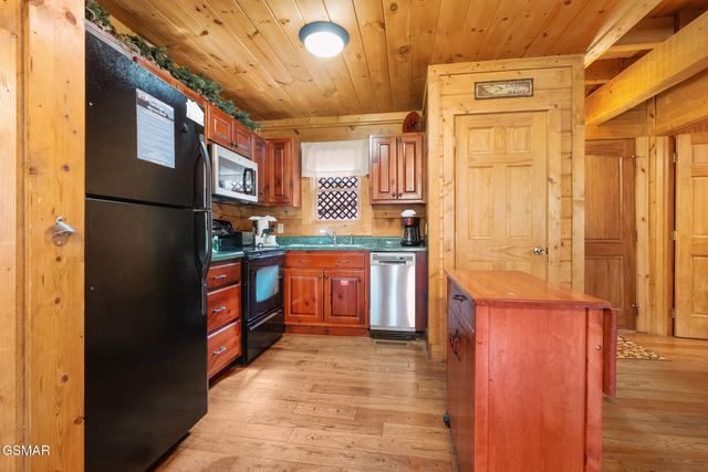 1633 Jed Trail, Sevierville, TN 37862