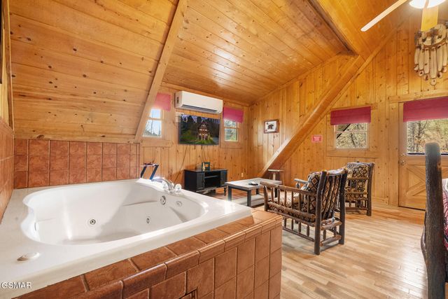 1633 Jed Trail, Sevierville, TN 37862