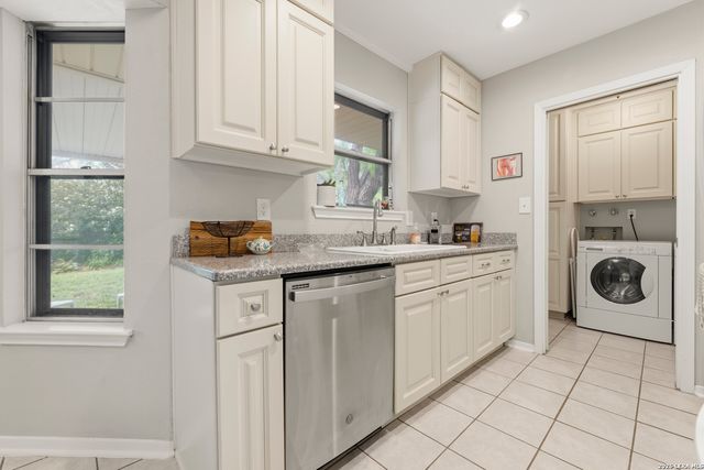 5634 Castle Knight, San Antonio, TX 78218