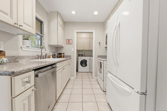 5634 Castle Knight, San Antonio, TX 78218