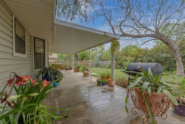 5634 Castle Knight, San Antonio, TX 78218