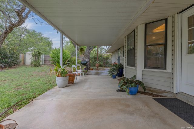 5634 Castle Knight, San Antonio, TX 78218