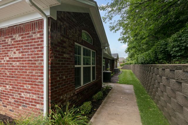 152 Christal Drive, Georgetown, KY 40324