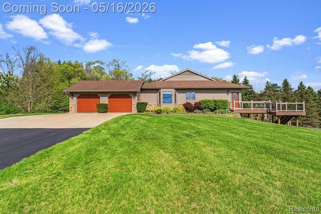 8742 Hyne Road, Brighton Township, MI 48114