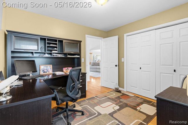 8742 Hyne Road, Brighton Township, MI 48114
