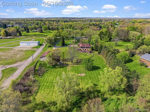 8742 Hyne Road, Brighton Township, MI 48114