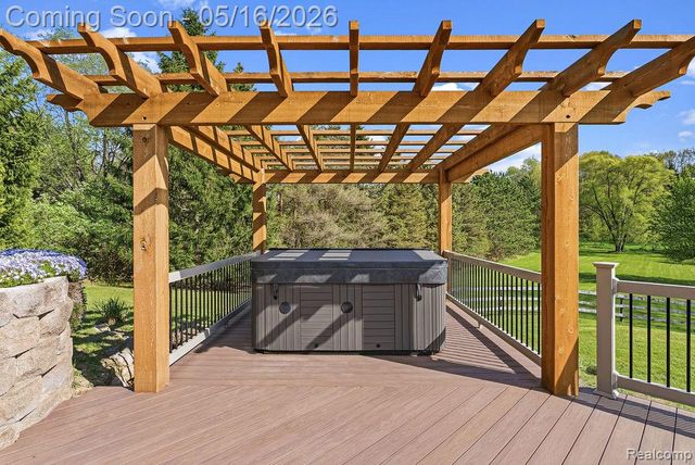 8742 Hyne Road, Brighton Township, MI 48114