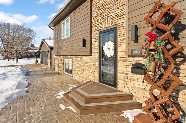 1605 N 54th St, Superior, WI 54880