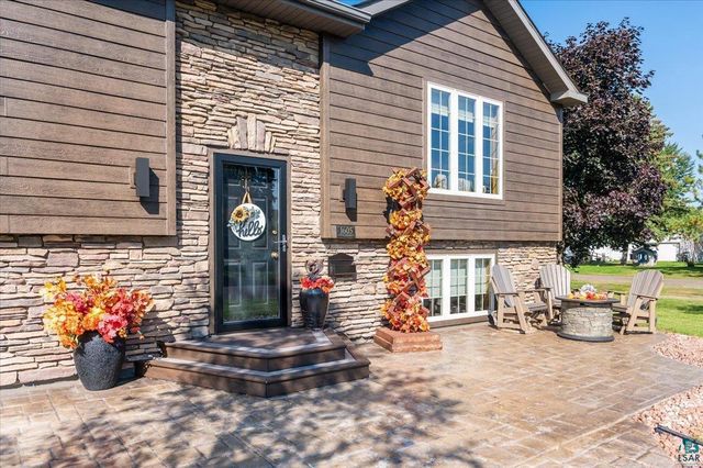 1605 N 54th St, Superior, WI 54880