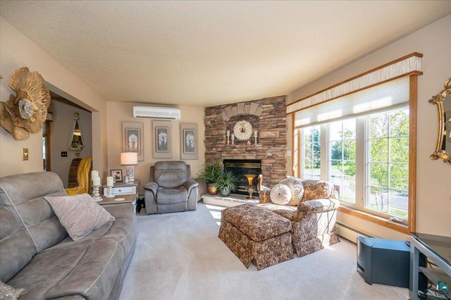 1605 N 54th St, Superior, WI 54880