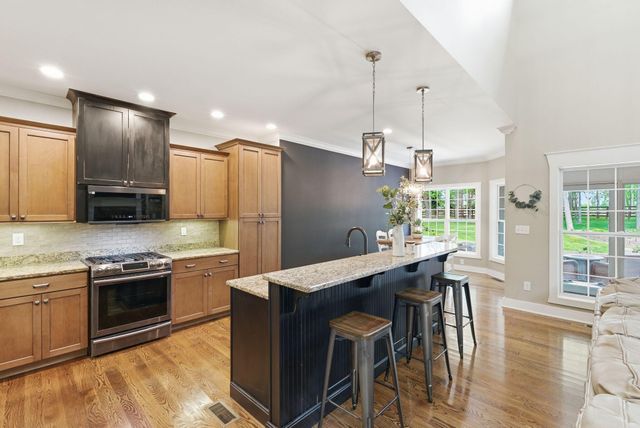 1008 Forrest Court, Versailles, KY 40383