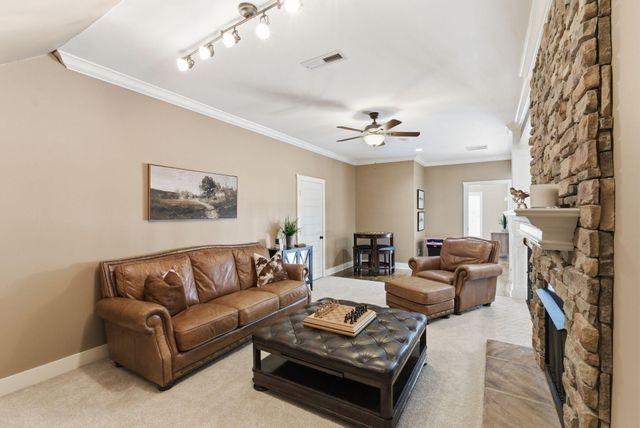 1008 Forrest Court, Versailles, KY 40383