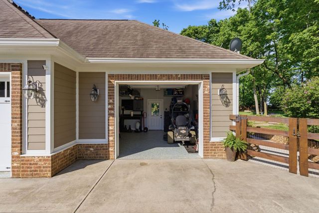 1008 Forrest Court, Versailles, KY 40383