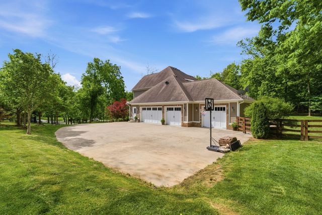 1008 Forrest Court, Versailles, KY 40383