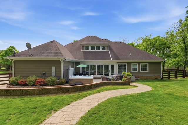 1008 Forrest Court, Versailles, KY 40383