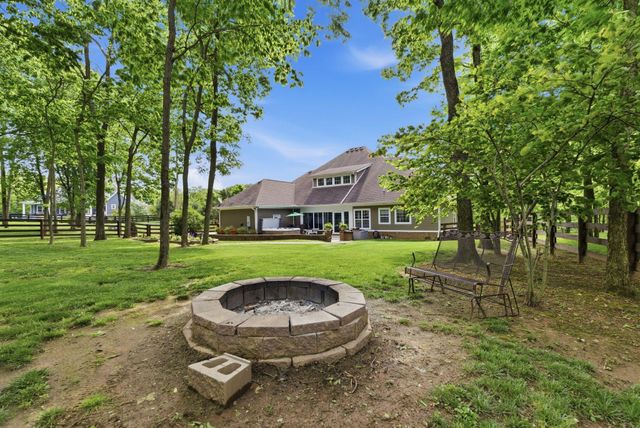 1008 Forrest Court, Versailles, KY 40383