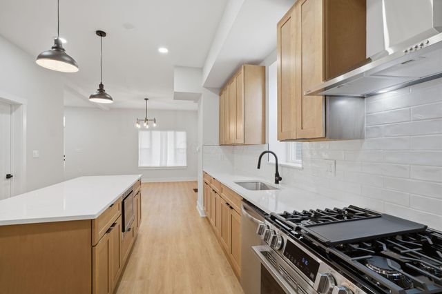 156 Wilson Avenue, Columbus, OH 43205