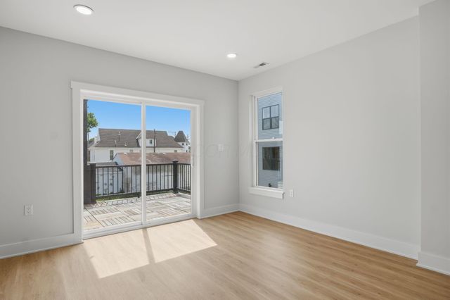 156 Wilson Avenue, Columbus, OH 43205
