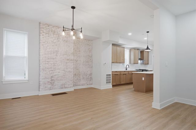 156 Wilson Avenue, Columbus, OH 43205