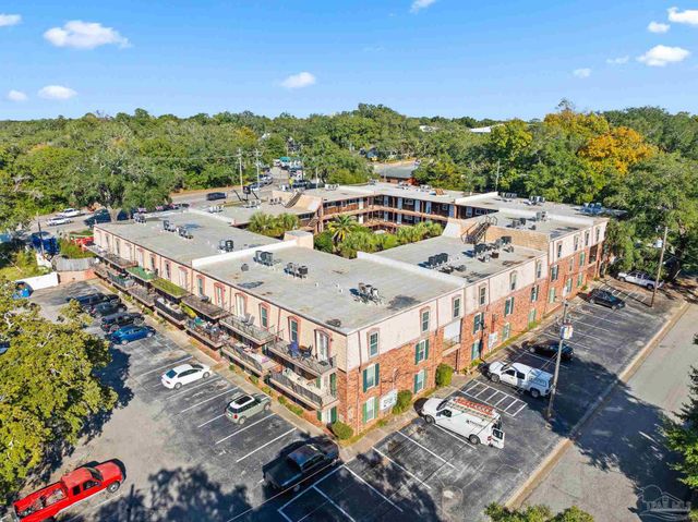 300 Bayou Blvd 114, Pensacola, FL 32503