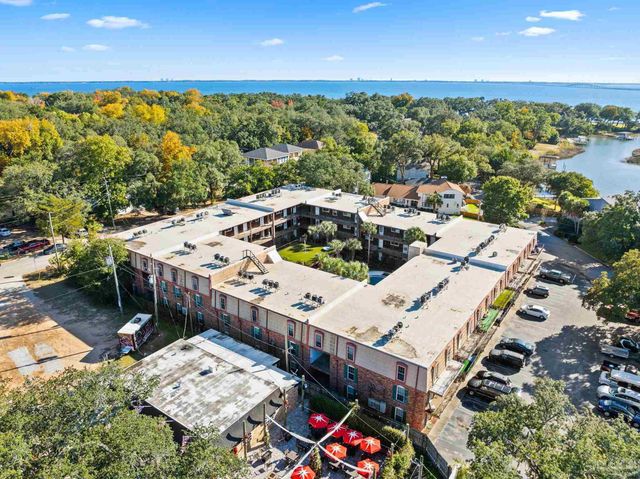 300 Bayou Blvd 114, Pensacola, FL 32503