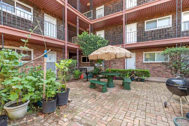 300 Bayou Blvd 114, Pensacola, FL 32503