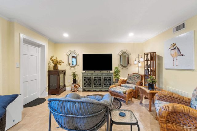 300 Bayou Blvd 114, Pensacola, FL 32503