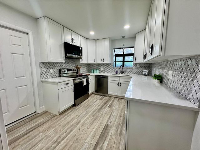 5407 SW 82ND TERRACE, Gainesville, FL 32608