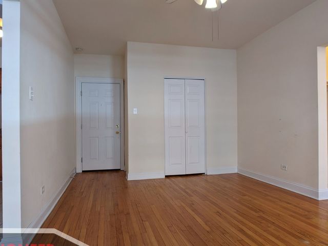 2737 N Spaulding Avenue 220, Chicago, IL 60647