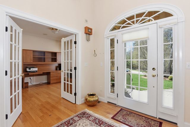 10 Analore Circle, Norfolk, MA 02056