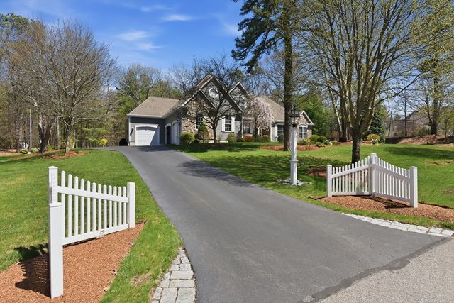 10 Analore Circle, Norfolk, MA 02056