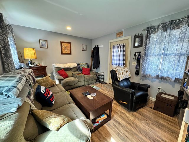 2719 NH Route 25A, Orford, NH 03777