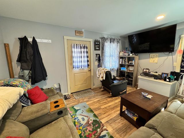 2719 NH Route 25A, Orford, NH 03777