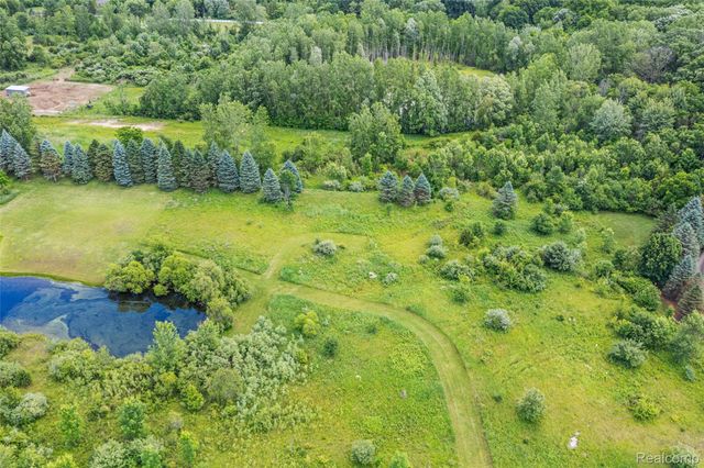 9759 Jessica J Lane, Salem Township, MI 48175
