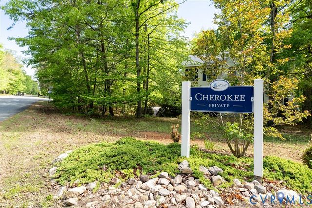 18 Seminole Trl, Palmyra, VA 22963