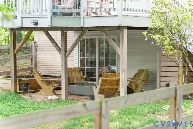 18 Seminole Trl, Palmyra, VA 22963