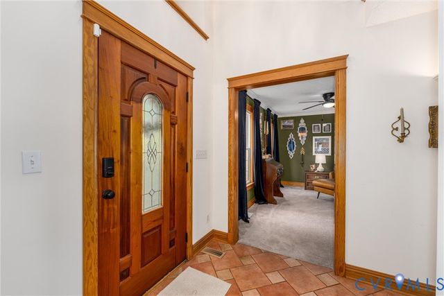 18 Seminole Trl, Palmyra, VA 22963