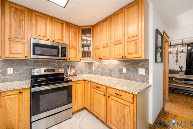 18 Seminole Trl, Palmyra, VA 22963