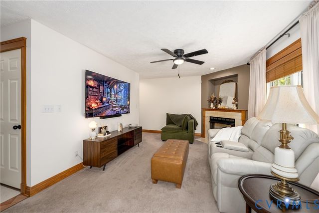 18 Seminole Trl, Palmyra, VA 22963